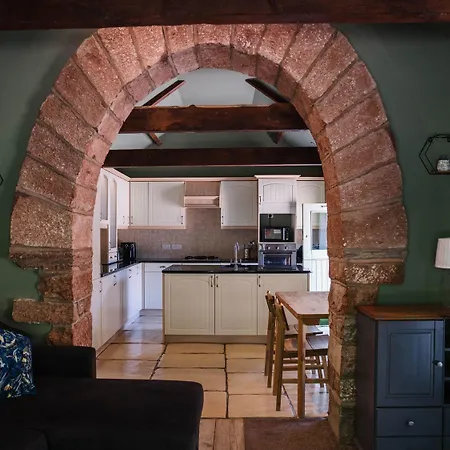 בית נופש Carwinley Mill House *